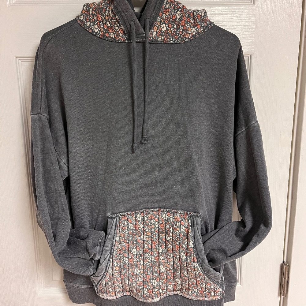 Grey/Floral hoody